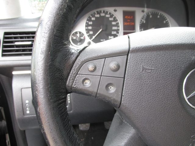 MERCEDES-BENZ B 180 usata, con Pneumatici estivi
