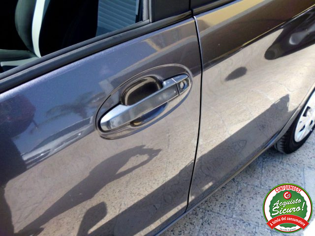 TOYOTA Yaris usata, con Chiusura centralizzata telecomandata