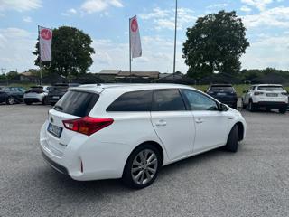 TOYOTA Auris usata 3