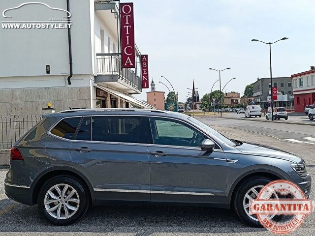 VOLKSWAGEN Tiguan Allspace usata, con MP3