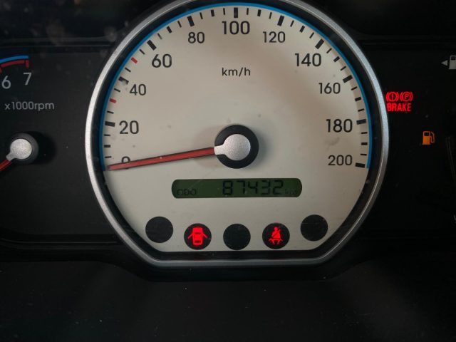 HYUNDAI i10 usata, con Airbag laterali