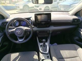 TOYOTA Yaris usata 9