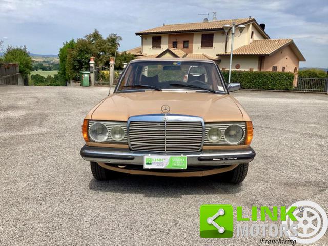 MERCEDES-BENZ 300 usata 1