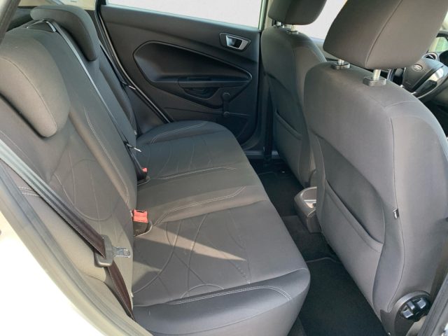 FORD Fiesta usata, con Park Distance Control
