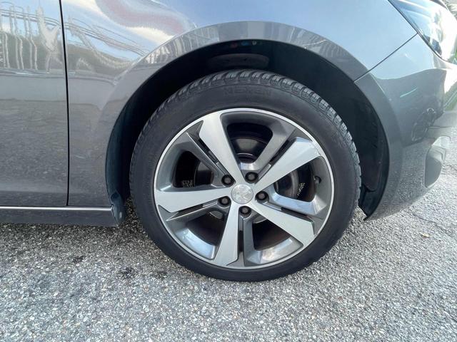 PEUGEOT 308 usata, con Cruise Control