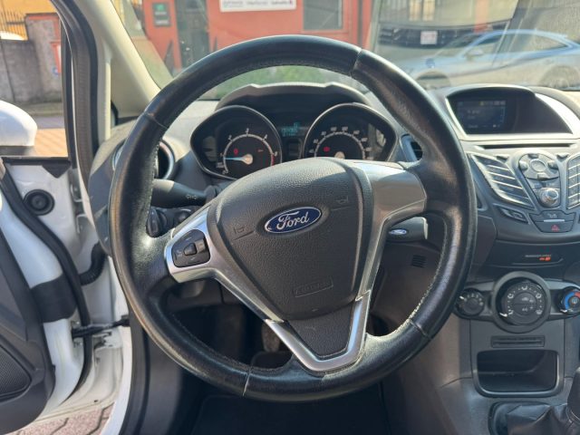 FORD Fiesta usata, con Boardcomputer