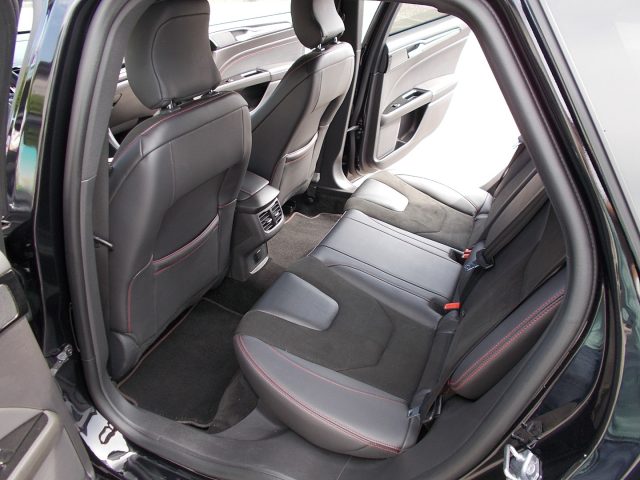 FORD Mondeo usata, con Controllo automatico clima