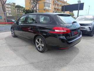 PEUGEOT 308 usata, con Autoradio
