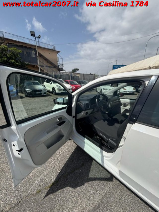 VOLKSWAGEN up! usata, con Fendinebbia
