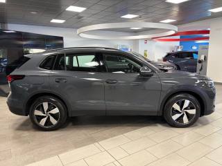 VOLKSWAGEN Tiguan usata, con USB