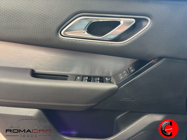 LAND ROVER Range Rover Velar usata, con Touch screen