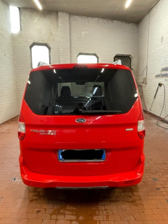 FORD Tourneo Courier usata, con Sistema di navigazione