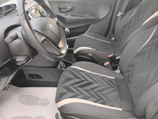 LANCIA Ypsilon usata, con ESP