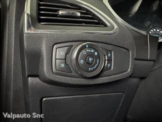 FORD S-Max usata, con Sensori di parcheggio anteriori