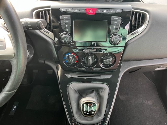 LANCIA Ypsilon usata, con Sensori di parcheggio posteriori