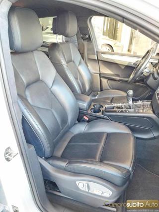 PORSCHE Macan usata 29