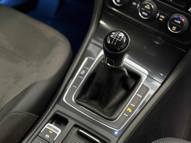 VOLKSWAGEN Golf usata, con Luci diurne LED