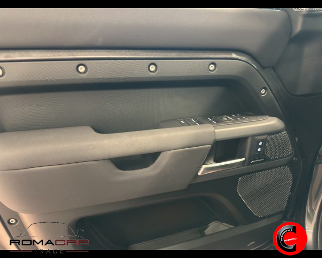 LAND ROVER Defender usata, con Cruise Control