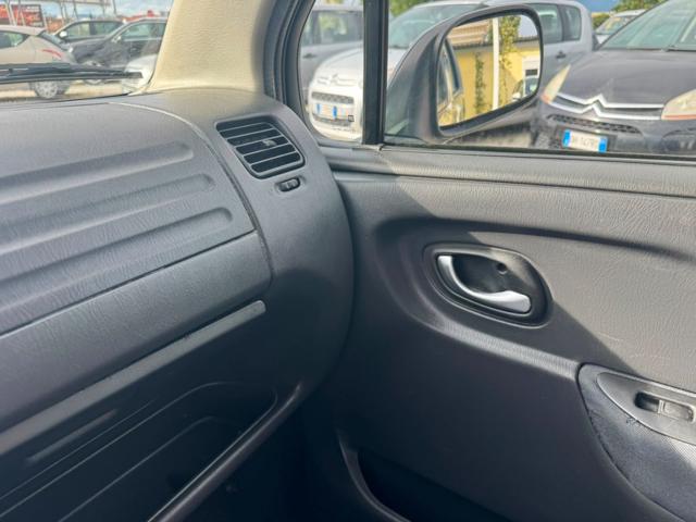 OPEL Agila usata, con Sedile posteriore sdoppiato