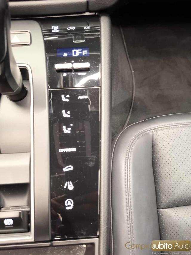 PORSCHE Macan usata 28