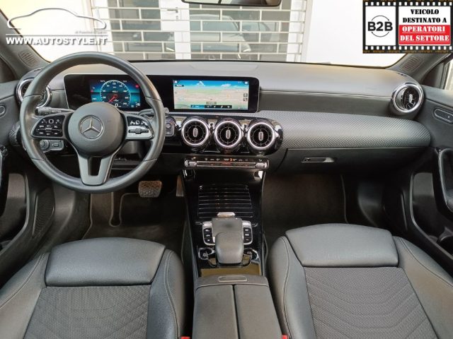 MERCEDES-BENZ A 180 usata, con Telecamera per parcheggio assistito