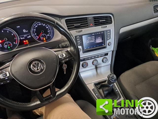 VOLKSWAGEN Golf usata, con Autoradio