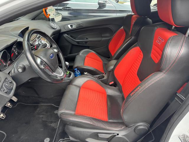 FORD Fiesta usata, con Cruise Control