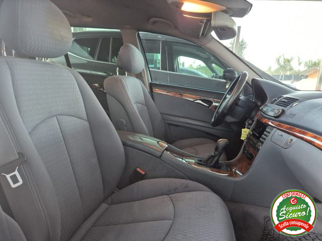 MERCEDES-BENZ E 220 usata, con Controllo trazione
