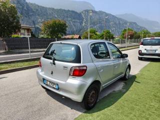 TOYOTA Yaris usata, con Fendinebbia