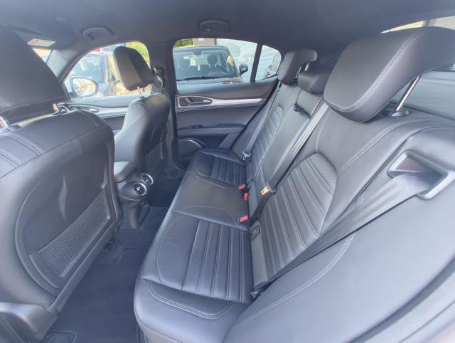 ALFA ROMEO Stelvio usata, con Autoradio