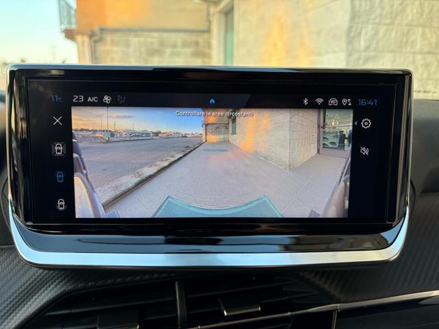 PEUGEOT 2008 usata, con Sedile posteriore sdoppiato