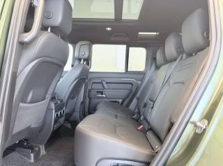 LAND ROVER Defender usata, con Park Distance Control