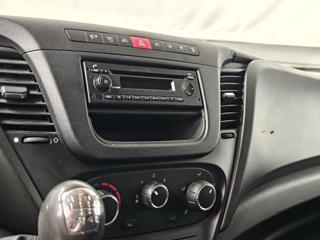 IVECO Daily usata, con USB