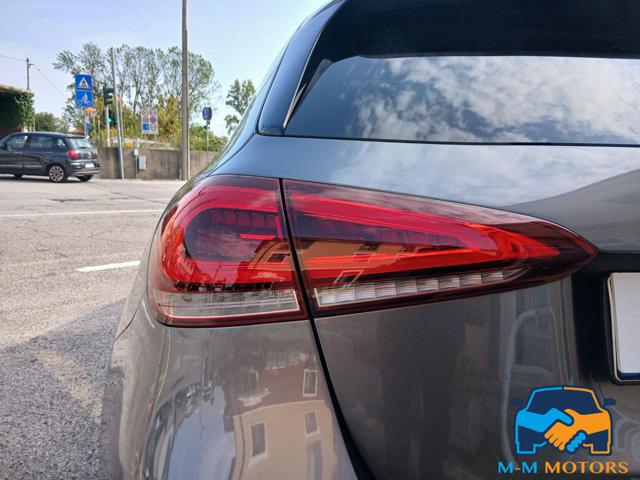 MERCEDES-BENZ A 180 usata, con Climatizzatore
