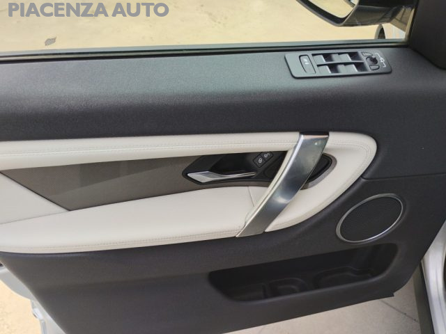LAND ROVER Discovery Sport usata, con Lettore CD