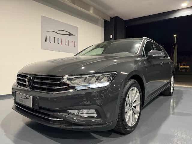 VOLKSWAGEN Passat Variant usata, con ABS