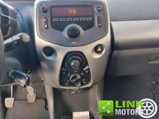 TOYOTA Aygo usata, con Autoradio
