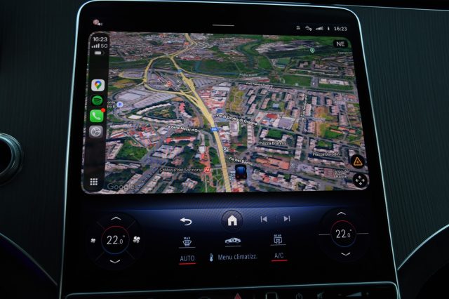 MERCEDES-BENZ EQE usata, con Adaptive Cruise Control