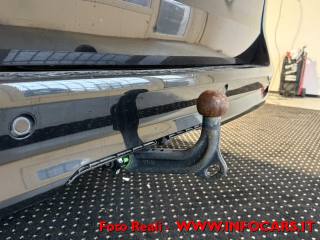 MERCEDES-BENZ V 300 usata, con Leve al volante