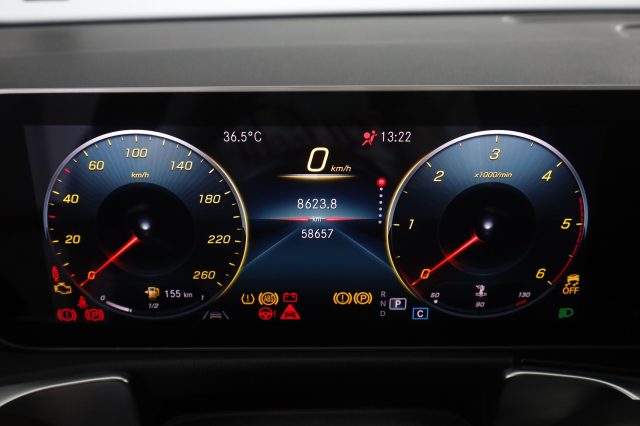 MERCEDES-BENZ CLA usata 12