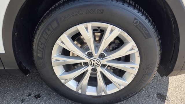 VOLKSWAGEN Tiguan usata, con Autoradio