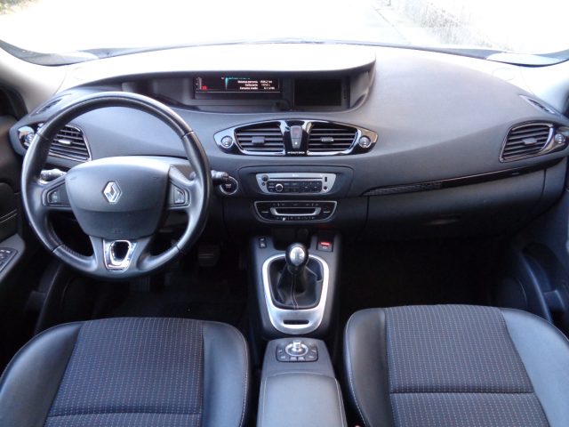 RENAULT Scenic usata, con Chiusura centralizzata
