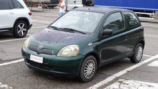 TOYOTA Yaris usata, con Alzacristalli elettrici