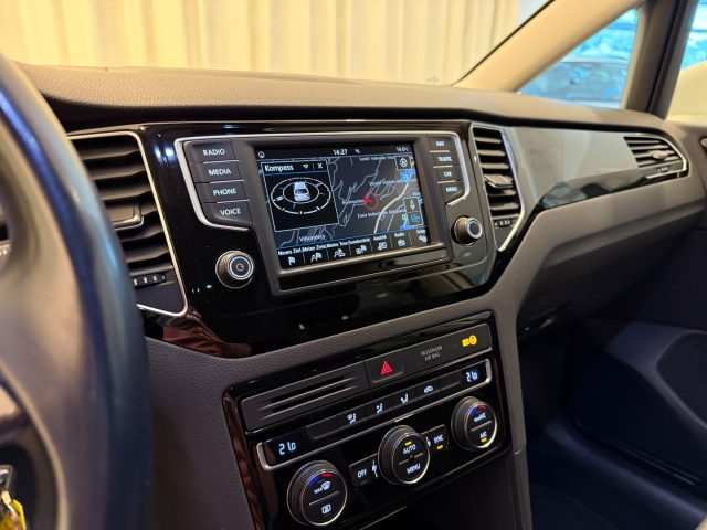 VOLKSWAGEN Golf Sportsvan usata, con Cronologia tagliandi