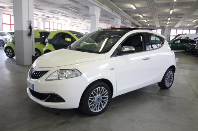 LANCIA Ypsilon usata, con Airbag