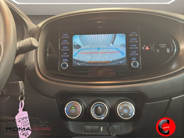 TOYOTA Aygo X usata, con USB