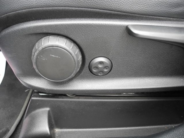 MERCEDES-BENZ GLB 200 usata 56