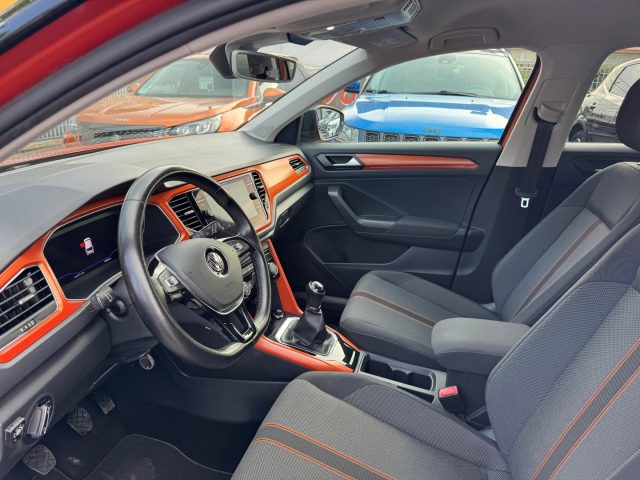VOLKSWAGEN T-Roc usata, con Controllo automatico clima