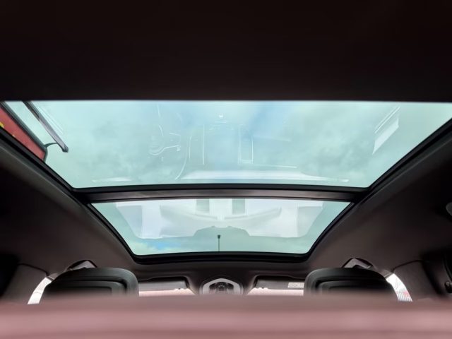 PORSCHE Macan usata, con USB