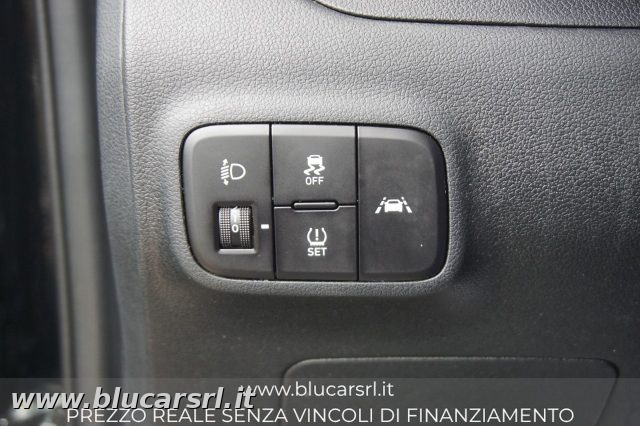 HYUNDAI i10 usata 17